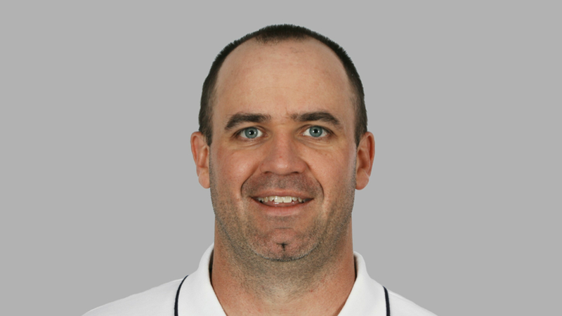 Illustration for article titled I-Team: Why Does New Penn State Coach Bill O'Brien Have A Hole In His Chin?